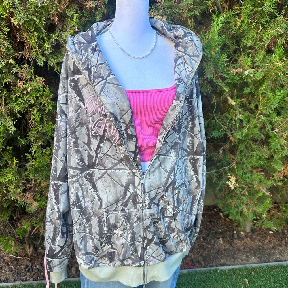 XL Olivia Rodrigo Bad Idea Right? Theme Gray Camouflage Hoodie with Pink Ribbon - Picture 3 of 7